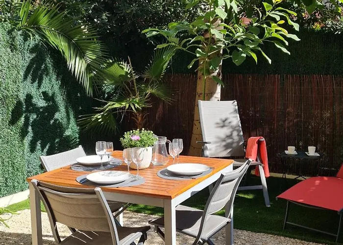 Sun-beach Avec Parking Et Jardin - 500m Des Plages De Juan Les Pins Апартаменты